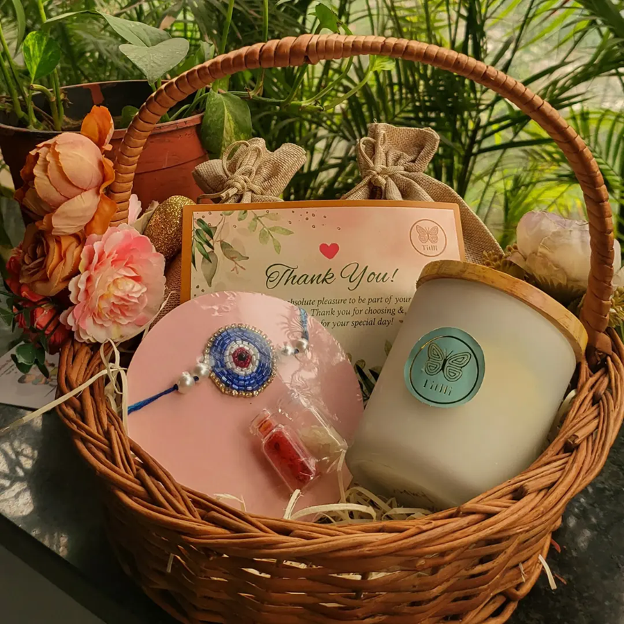 Rakhi-Love-Basket-500